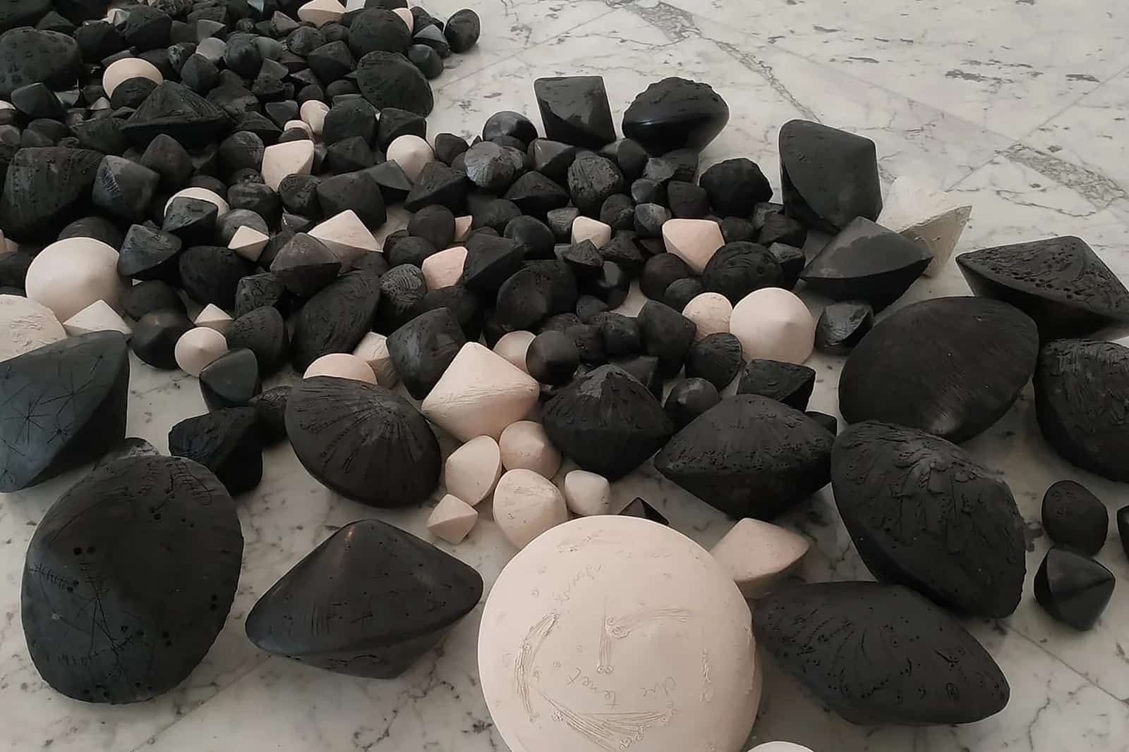 Mostra: Caterina Lai, Tracce di terra e di vento Mostra: Caterina Lai, Tracce di terra e di vento