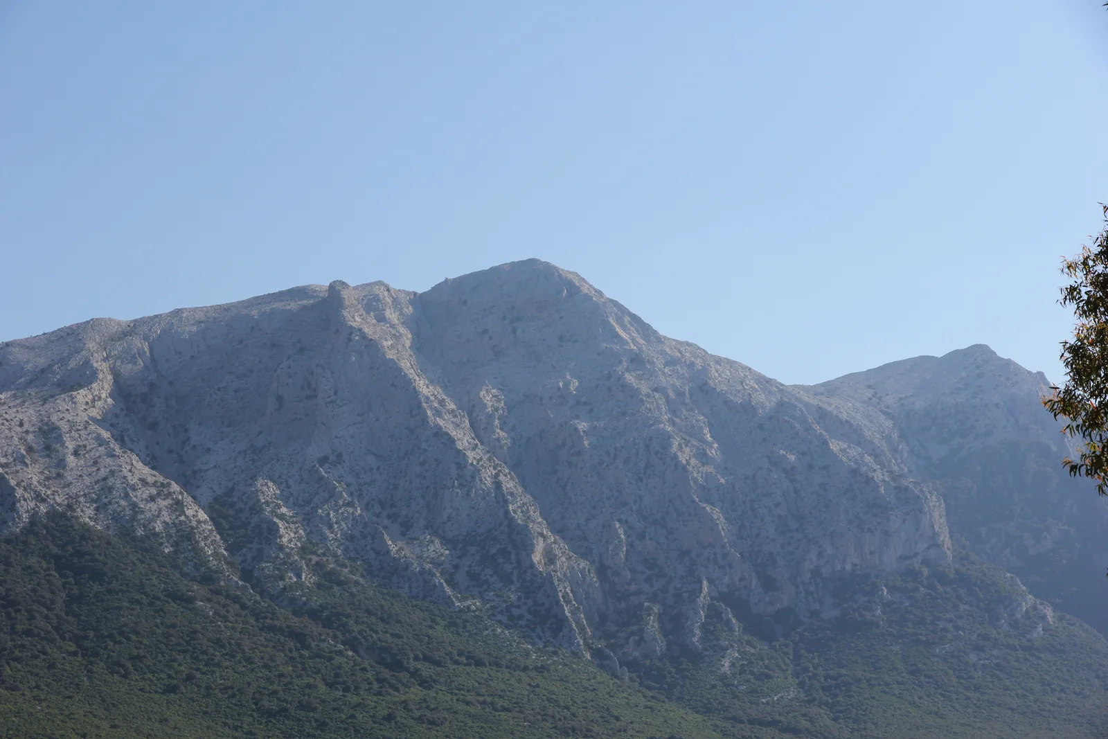 Il Supramonte sopra Oliena: entroterra calcareo della Barbagia