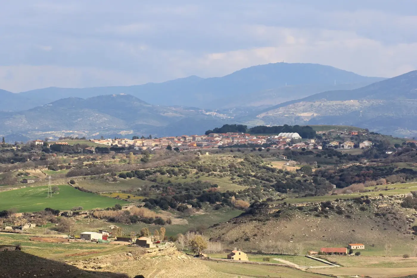 Veduta di Mores in Sardegna